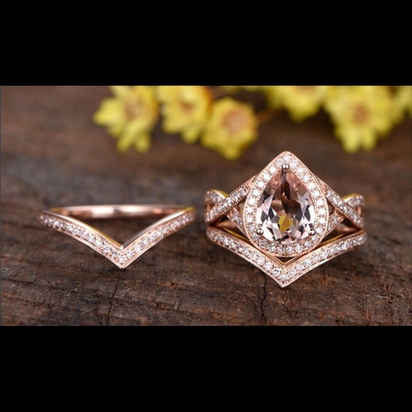 3 Piece ring set with Marquis center stone - Picture 4 of 11